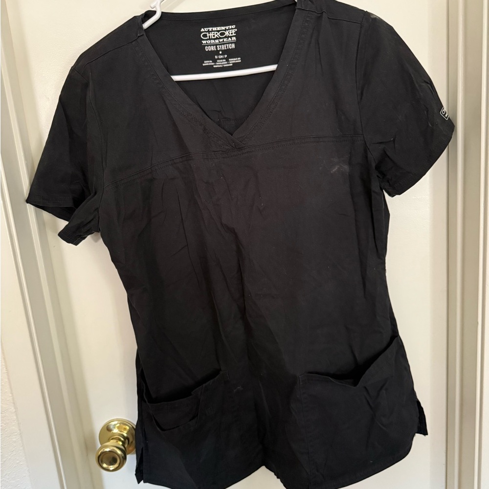 Cherokee Women's Black Short Sleeve V-Neck Top
